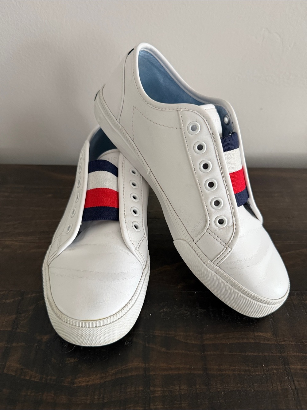 Tommy Hilfiger White Leather Slip-On Sneakers with Red & Navy Stripe Women’s 6.5